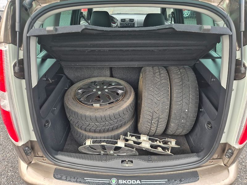 Škoda Roomster 1.2TSi 63kW - fotka 18 z 18