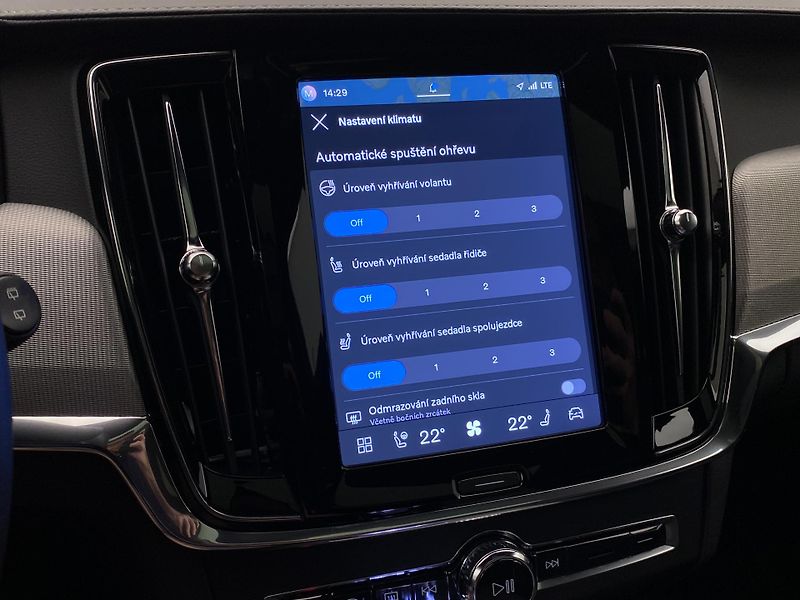 Volvo V90 B4 BRIGHT PLUS AUT - fotka 48 z 63