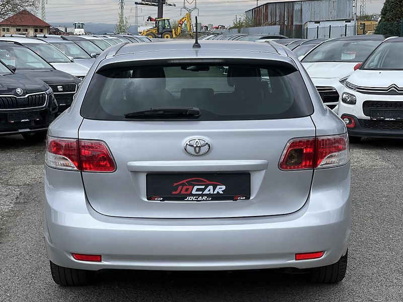 Toyota Avensis SOL 1.8 VVT-i NAVI KLIMA ALU - fotka 6 z 45