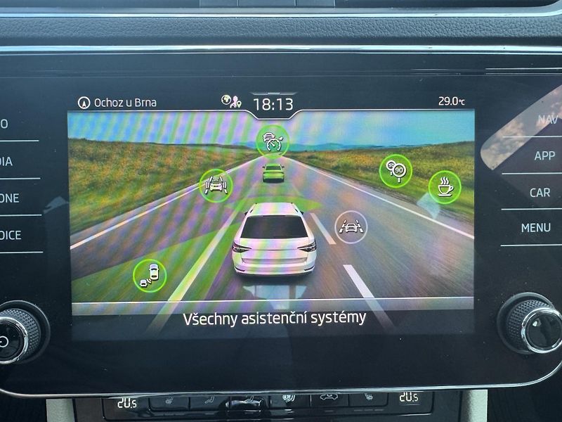Škoda Superb (2022) 2.0TDI DSG STYLE EXTRA ČR - fotka 18 z 28