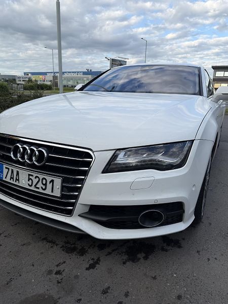 Audi A7 (2012) Max výbava, S-line,Nová STK - fotka 16 z 26