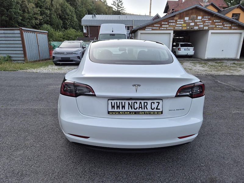 Tesla Model 3 LONG RANGE DUAL MOTOR TZ 94,2% - fotka 8 z 49