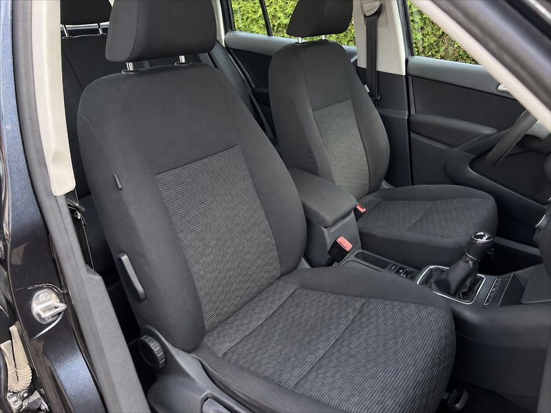 Volkswagen Tiguan 1,4 Tsi trend&Fun aut.klima - fotka 21 z 28