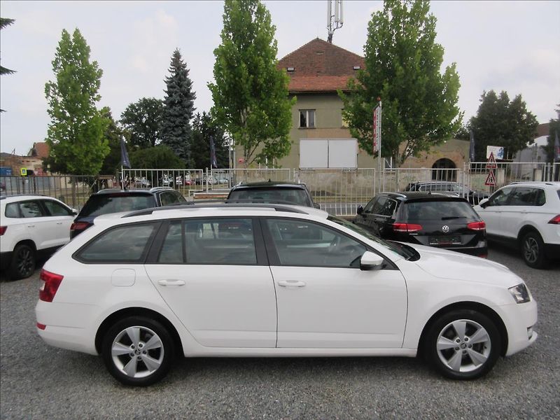 Škoda Octavia 1,6 TDI Elegance Top Stav - fotka 4 z 14