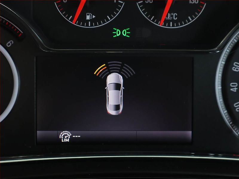 Opel Insignia (2014) 2.0 CDTI, Serv.kniha, Navi - fotka 18 z 19