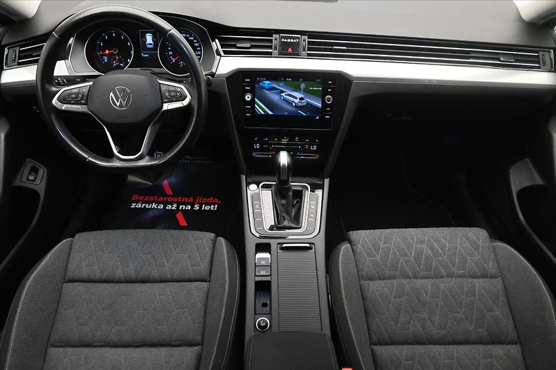 Volkswagen Passat 1,5 TSI 110 kW DSG Business Zá - fotka 15 z 31