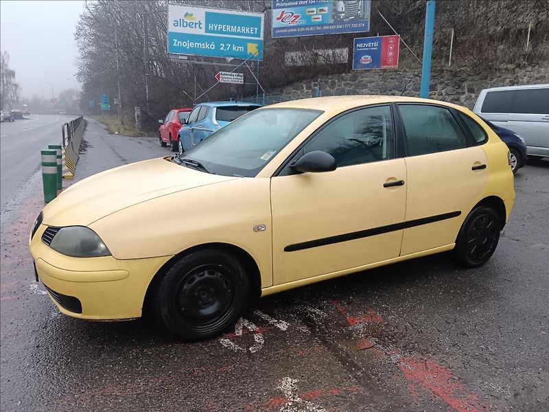 Seat Ibiza 1,4 i Reference - fotka 5 z 16