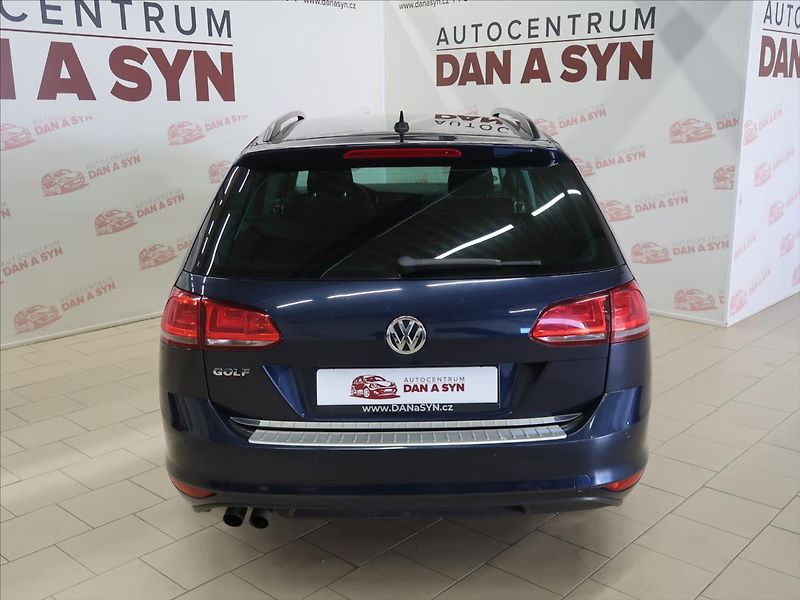 Volkswagen Golf 1,4 TSI 1.majitel - fotka 5 z 33