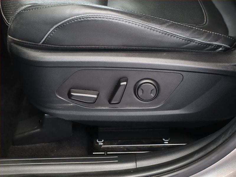Hyundai Tucson (2022) 1.6 T-GDI PHEV - fotka 19 z 22