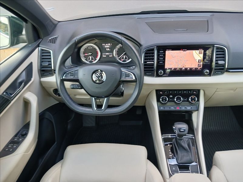 Škoda Karoq 1,5 TSI DSG STYLE - fotka 13 z 32