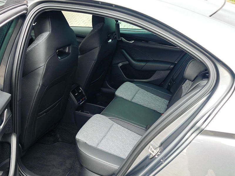 Škoda Octavia (2025) 2,0 TDI 110 kW Sportline DSG - fotka 15 z 42