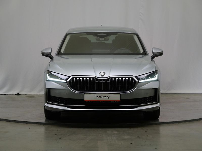 Škoda Superb - fotka 4 z 26