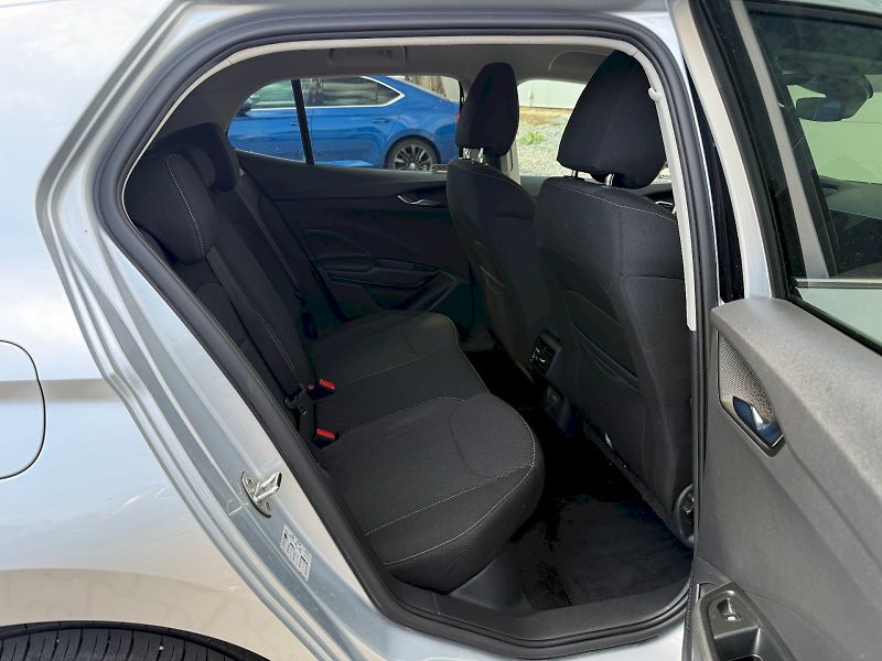 Škoda Fabia (2025) 1.0 TSI 85 kW TopSelection - fotka 17 z 21