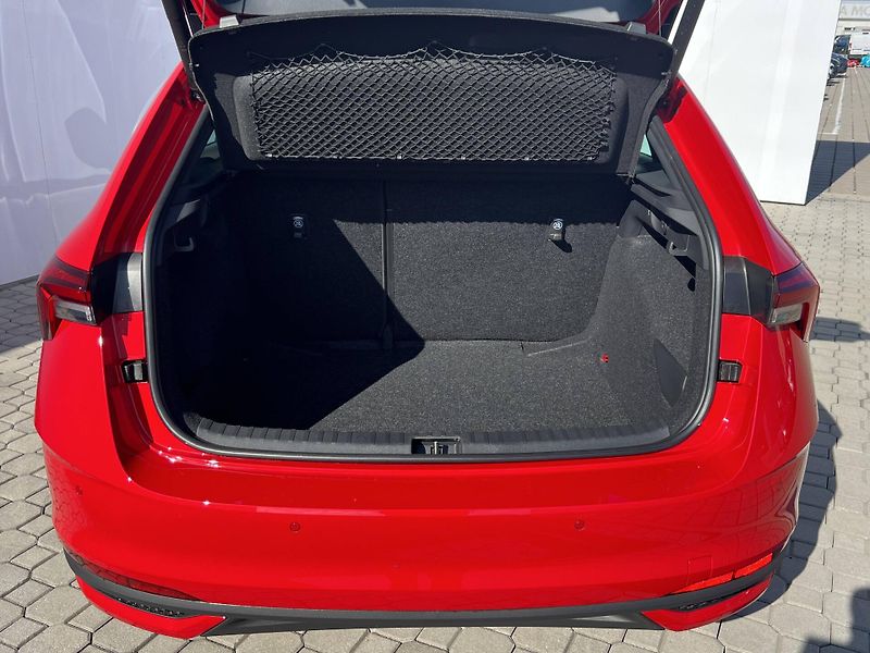 Škoda Scala (2026) Dynamic 7DSG 1,0TSI - fotka 4 z 4