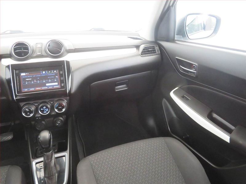 Suzuki Swift (2019) 1.2 DualJet, Automat - fotka 8 z 19