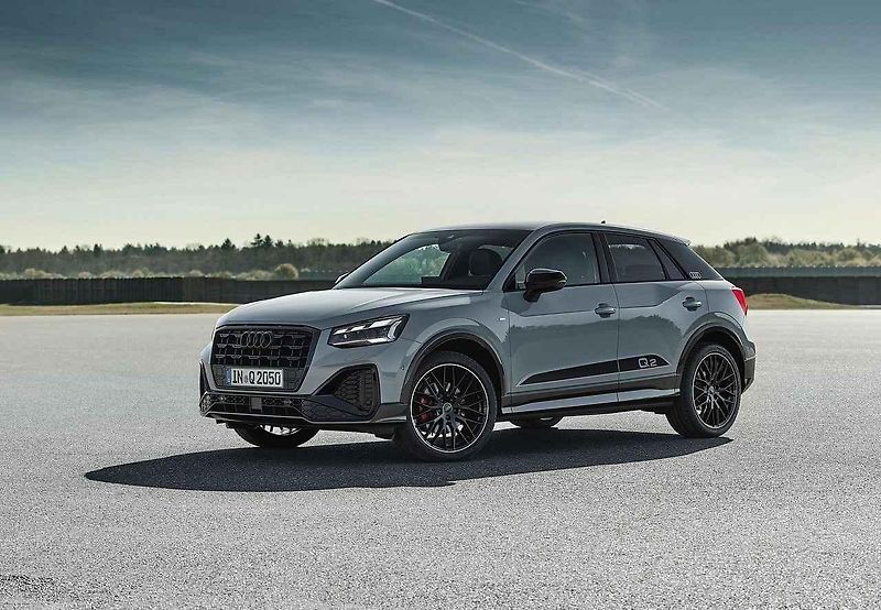 Lexus LBX stojí právě rovný milión korun