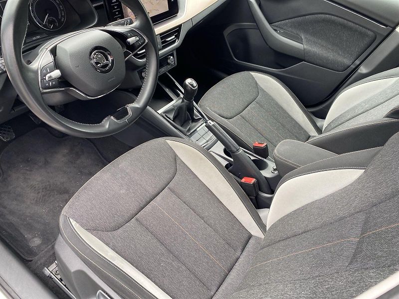 Škoda Scala (2022) 1.0 TSI Style - fotka 6 z 34
