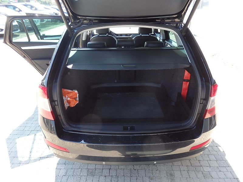Škoda Octavia 2.0 TDI 110 kW NAVIGACE - fotka 8 z 18