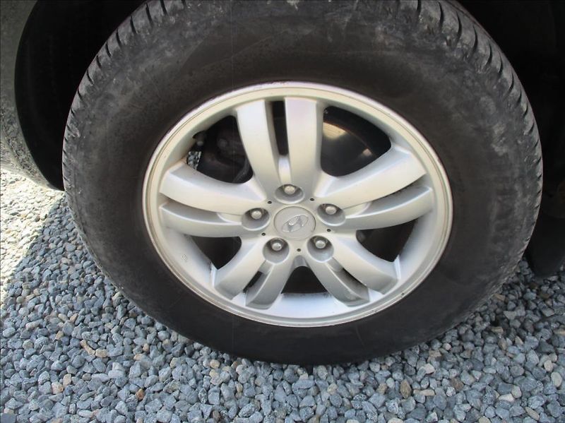 Hyundai Tucson 2,0 CRDi, 4x4,  klimatizace, - fotka 23 z 23