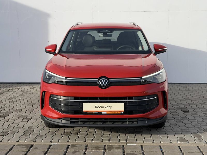 Volkswagen Tiguan (2025) People 7DSG mHEV 1,5eTSI - fotka 7 z 24