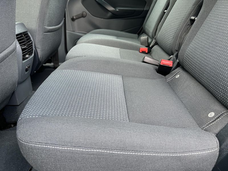 Ford C-MAX 1.6i 16v KLIMA KOUPENO V ČR - fotka 22 z 37
