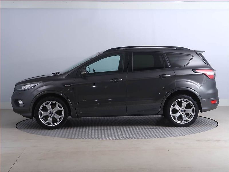 Ford Kuga (2018) ST-Line 1.5 EcoBoost, 4X4 - fotka 3 z 21