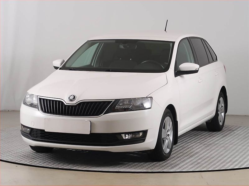 Škoda Rapid (2018) Spaceback 1.0 TSI, Tempomat - fotka 2 z 15