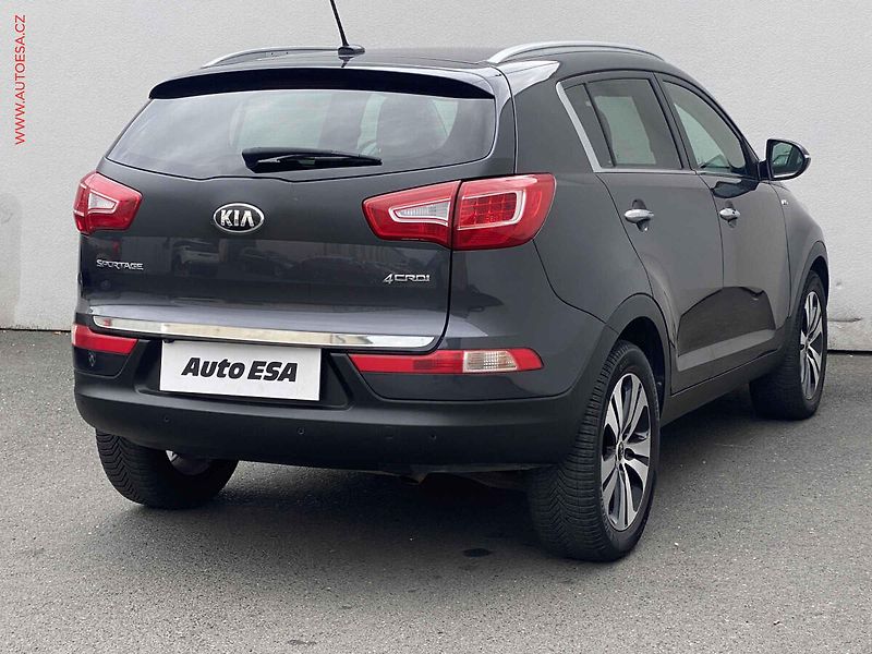 Kia Sportage (2013) 2.0 CRDi AWD, Premium, AT - fotka 4 z 21