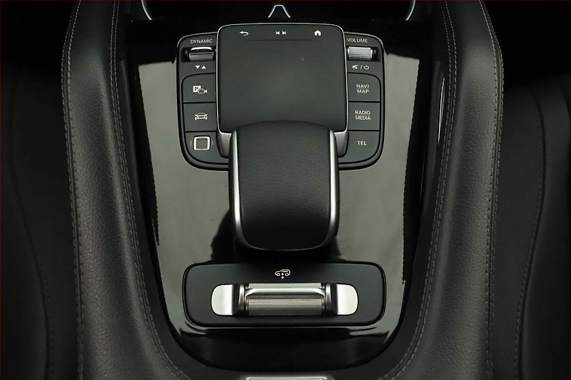 Mercedes-Benz GLE (2024) 300 d 4MATIC, Vzduch, Tažné - fotka 25 z 30