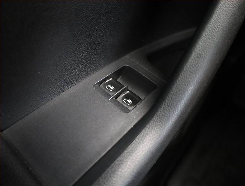 Škoda Octavia (2013) 1.8 TSI, Tempomat - fotka 13 z 18