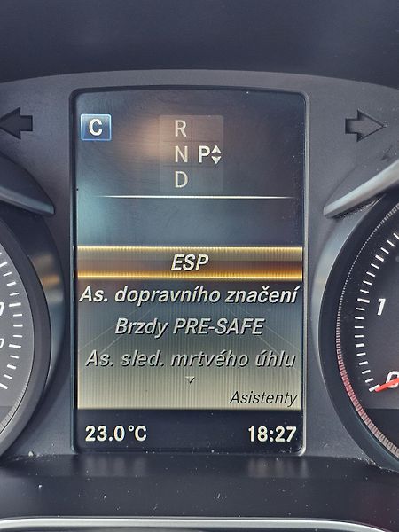 Mercedes-Benz Třídy C (2016) C220D 125kW 4MATIC 7G AIRMATIC - fotka 21 z 50