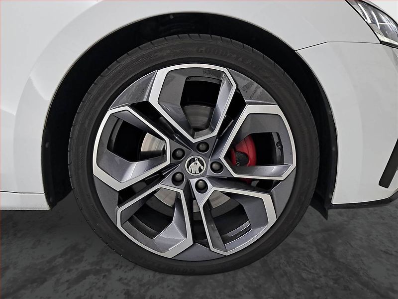 Škoda Octavia (2021) RS 2.0 TDI - fotka 15 z 18