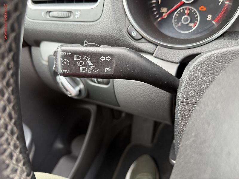 Volkswagen Golf (2011) 1.4TSi, AC, bixen, panor - fotka 12 z 16