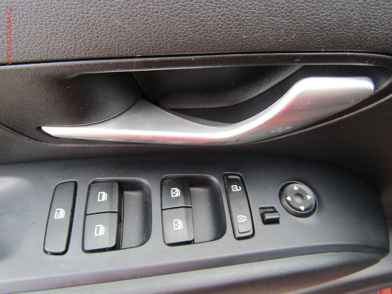 Hyundai Tucson (2021) 1.6 T-GDI, 1.maj,ČR, servis - fotka 11 z 18