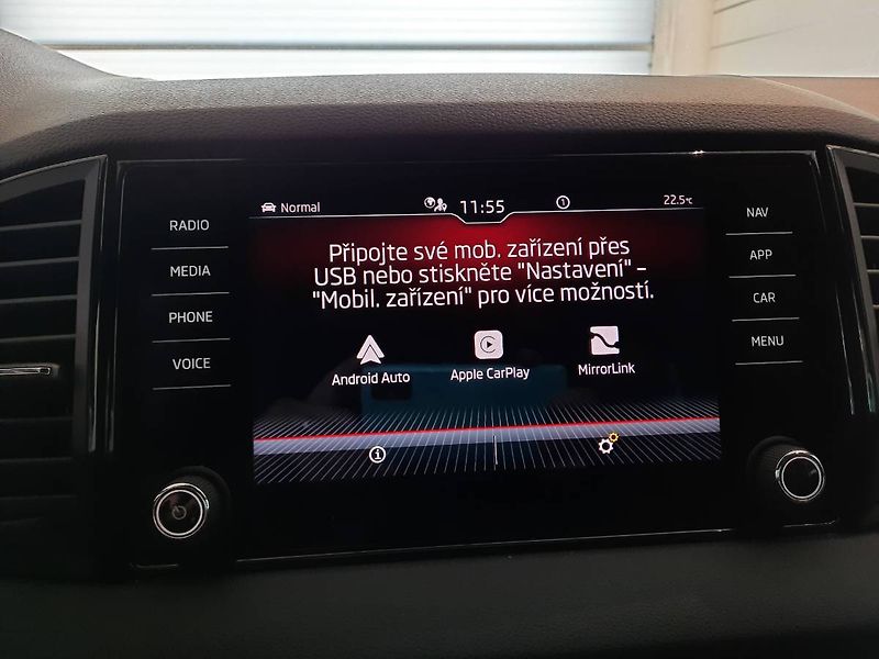 Škoda Karoq (2021) Sportline 1.5 TSI (110kW/150k) - fotka 21 z 25