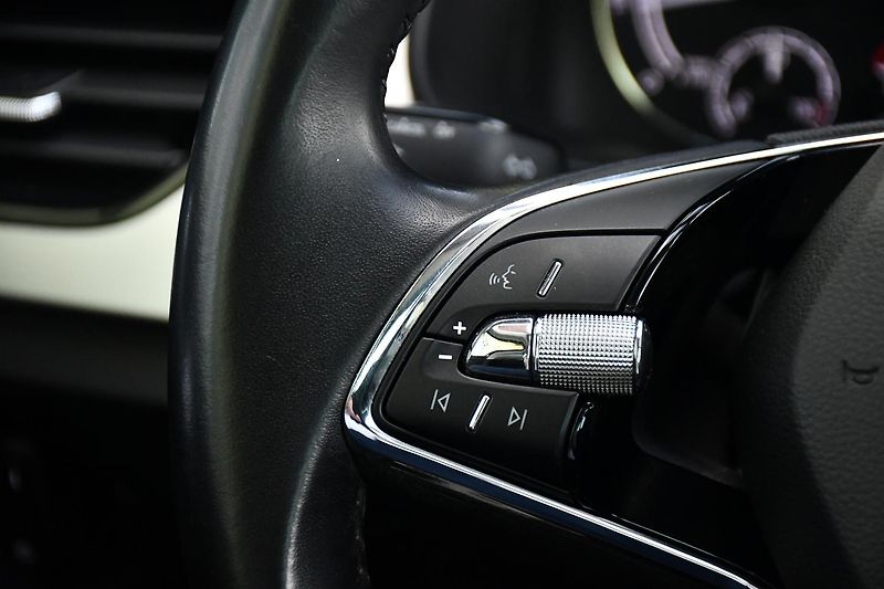 Škoda Scala 1.5TSi ČR 1M - fotka 23 z 37