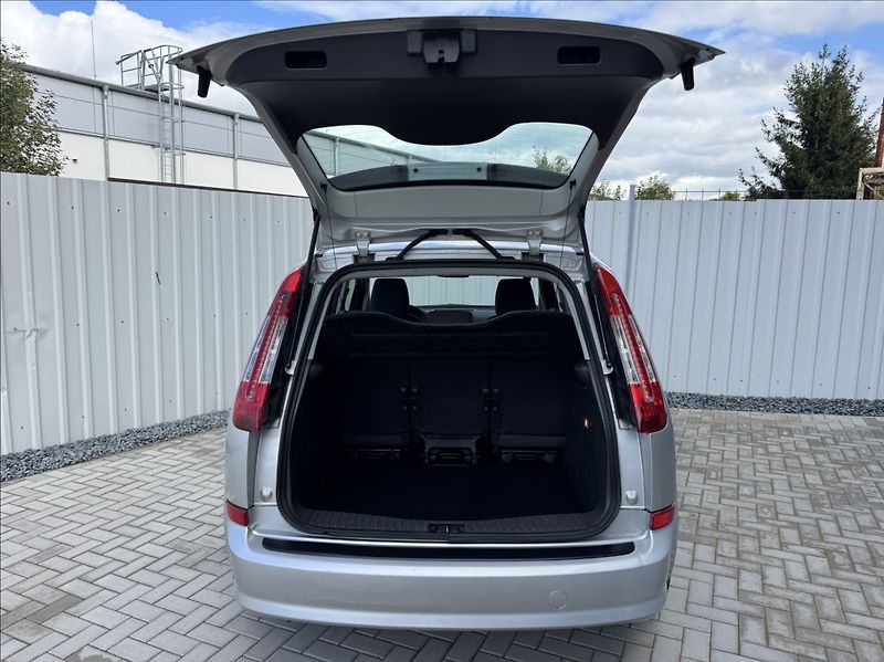 Ford C-MAX 1,6 TDCi 66kW klima - fotka 12 z 45