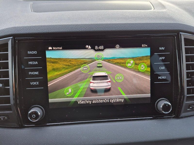 Škoda Karoq (2025) Sportline 1.5TSi 110kW 6°manuá - fotka 26 z 30