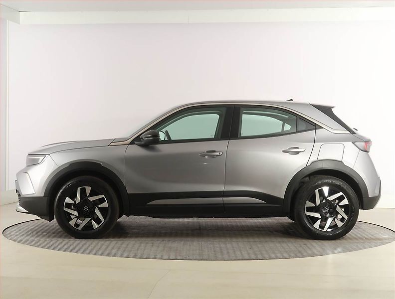 Opel Mokka (2022) Electric 50 kWh, SoH 93% - fotka 3 z 26