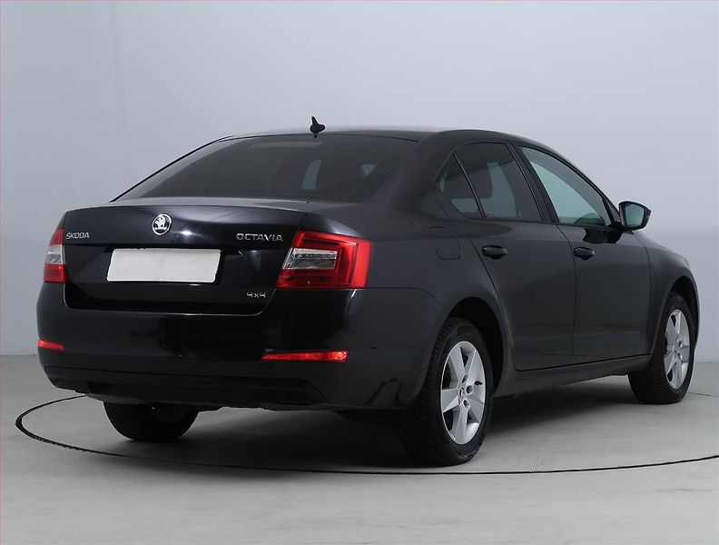 Škoda Octavia (2015) Style 2.0 TDI 4x4, 4X4, Navi - fotka 5 z 18