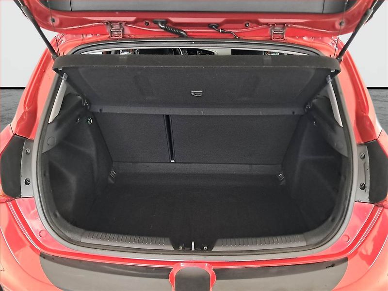 Kia Ceed (2015) 1.6 GDI, Navi, Tempomat - fotka 14 z 20