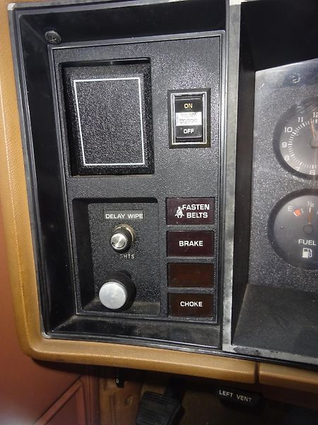 Chevrolet Ostatní (1979) CITATION 2,5 - fotka 15 z 18