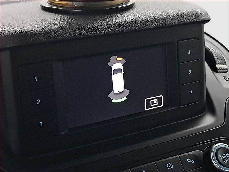 Ford Tourneo Connect (2018) Maxi Titanium 1.5 TDCi, 5Míst - fotka 19 z 19
