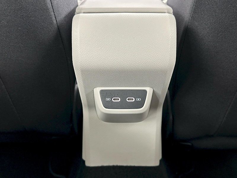 Volkswagen Taigo (2022) Style 1.5 TSI 110kW DSG - fotka 27 z 29