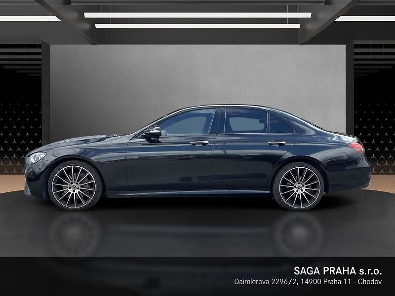 Mercedes-Benz Třídy E 300 d 4MATIC AMG Line - fotka 6 z 18