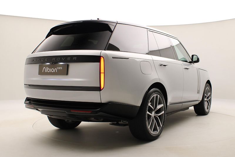 Land Rover Range Rover P550e AUTOBIOGRAPHY REZERVACE - fotka 12 z 83