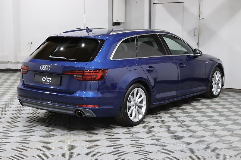 Audi A4 2.0 TFSI ultra 140 kW S line - fotka 6 z 49