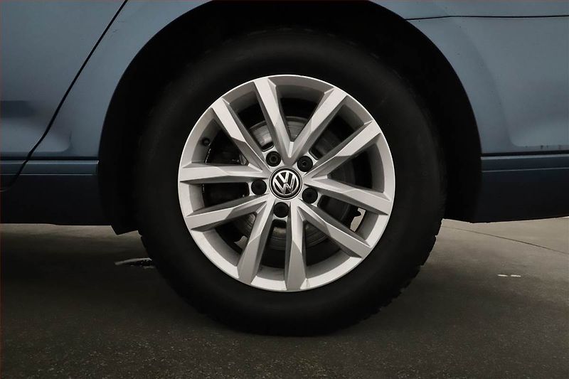 Volkswagen Passat (2015) 2.0 TDI, Navi, Tempomat - fotka 20 z 20