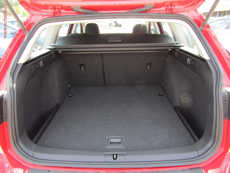 Volkswagen Golf (2014) 1.2TSi, ČR, AC, TZ - fotka 7 z 15