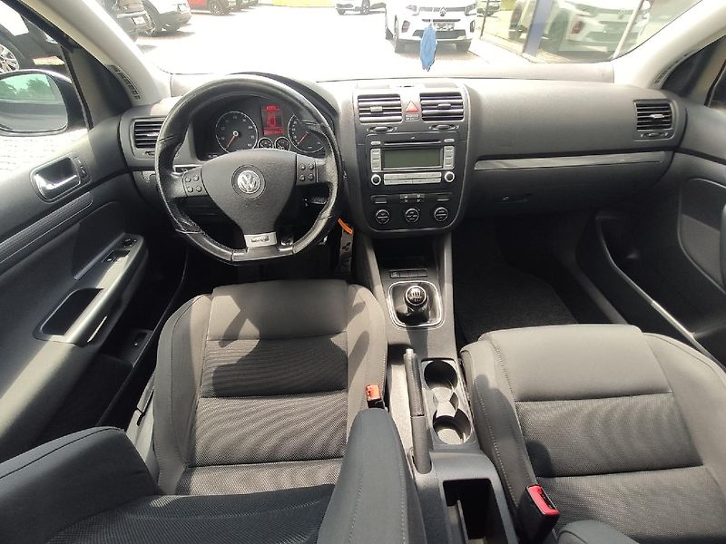 Volkswagen Golf (2008) R LINE 1.4 TSI 90 kW MAN6 - fotka 2 z 33